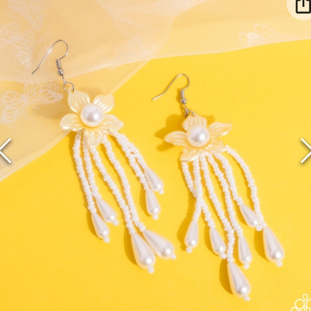 Prom Personality Yellow Earrings 💛 ✨️